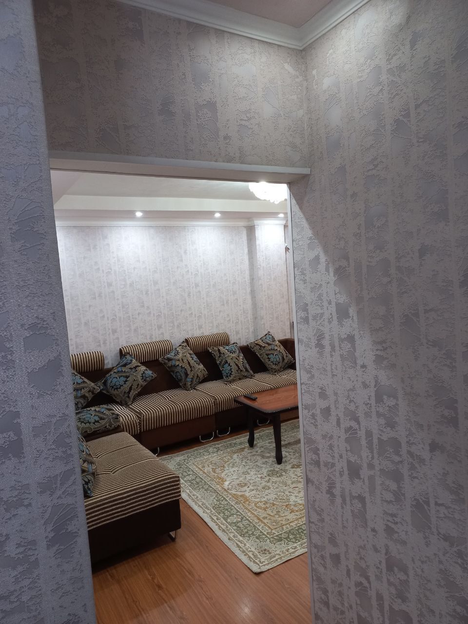 Сдам в аренду  1-ком в центре, 400