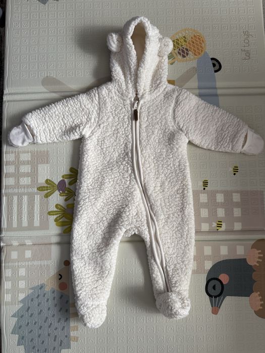 Бебешки мъхест гащеризон HM