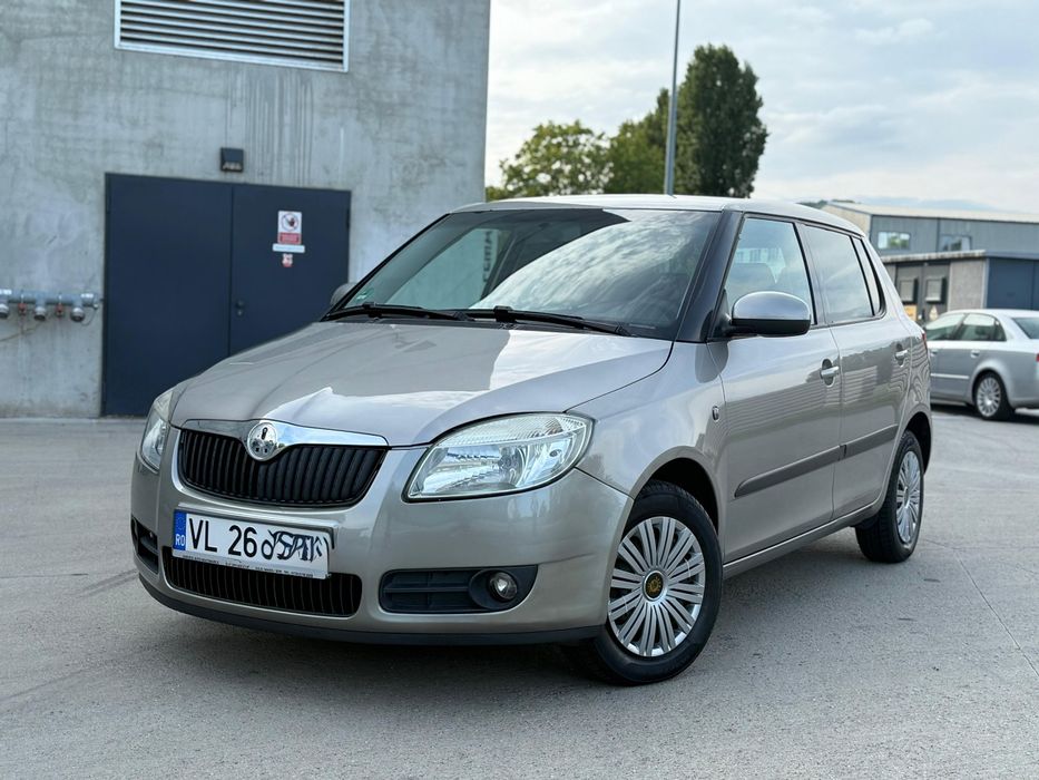 Vând Skoda Fabia