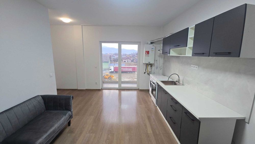 Inchiriez apartament in blocul nou din Nasaud,finisat,utilat,50mp,et.3