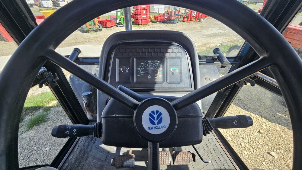 Tractor New Holland TL 75 Ford 5635