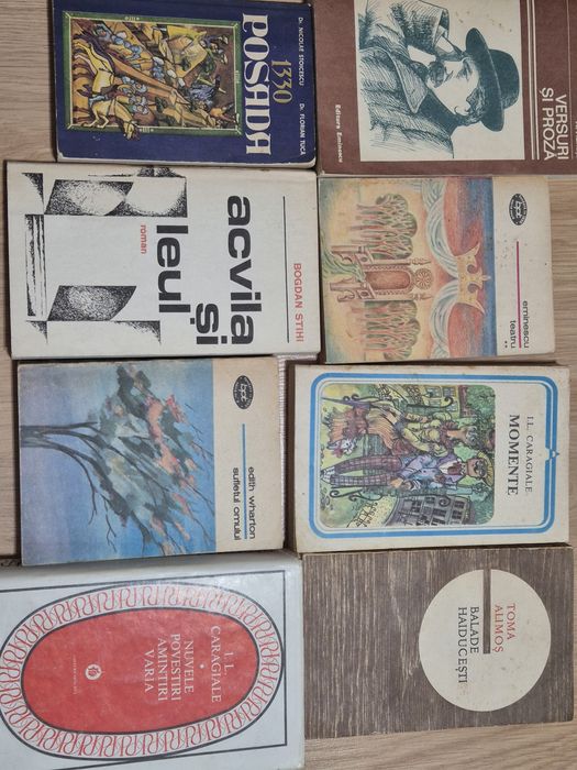 Carti vechi Sadoveanu Creanga Eminescu etc