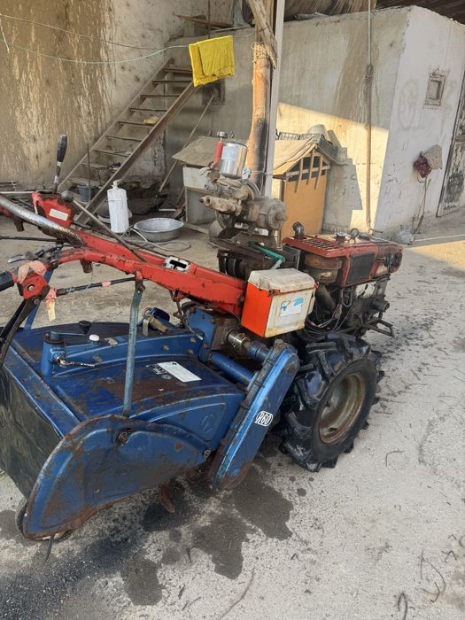 Meni koreski traktor