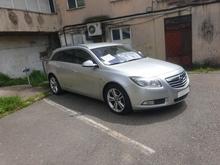 Opel insignia 2010 benzină