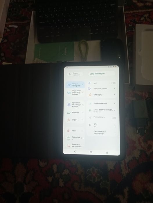 Планшет новый 8/512