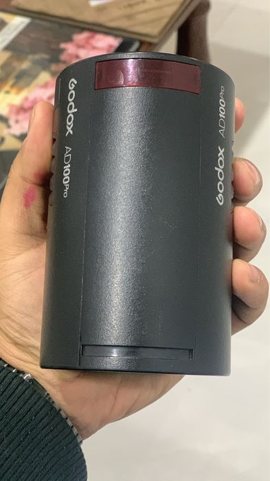 Godox Ad100 Sotiladi. holati yaxshi
