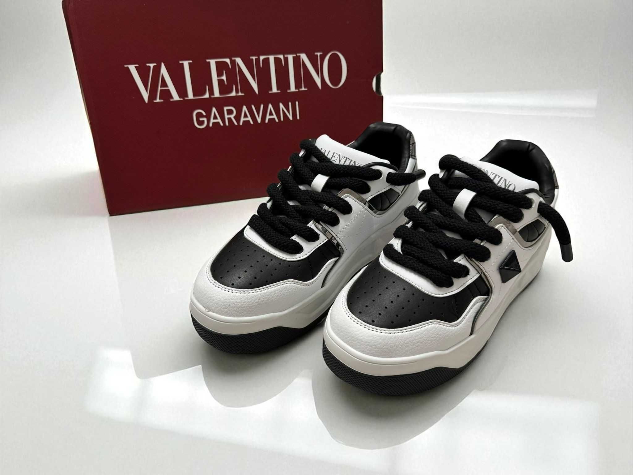 Valentino Garavani Premium Full Box - Adidasi Ocazie Reducere