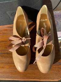 Обувки , сандали от естествена кожа-Италия, Англия