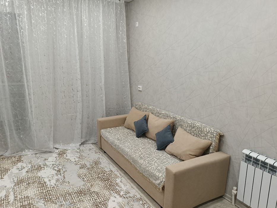 Сдам 1 комн квартира - студия