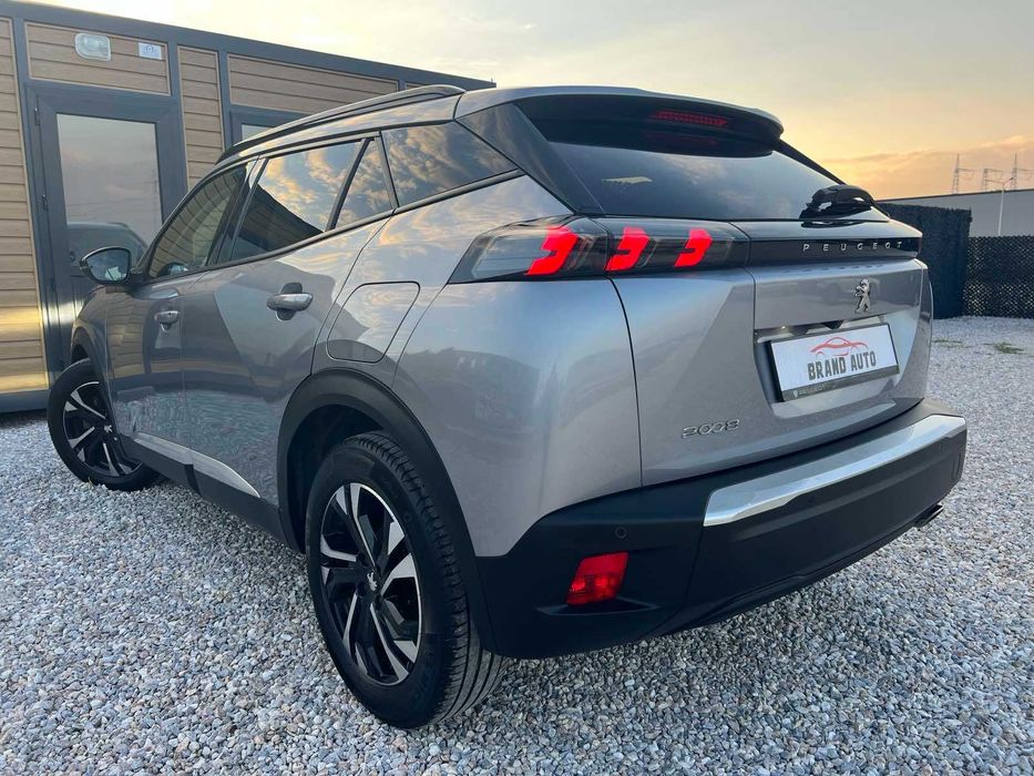 PEUGEOT 2008        1.5 BlueHDI 131HP S&S  * ALLURE PACK *