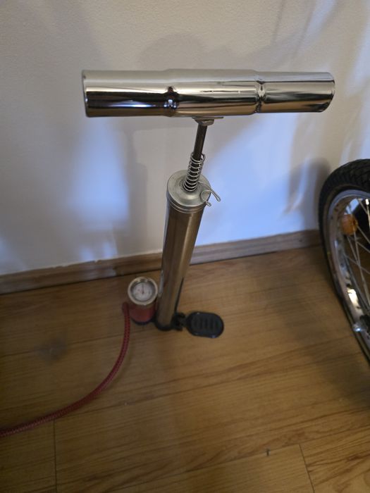 Pegas practic pliabil  super oferta cu pompa mecanica