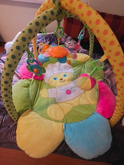 Продавам активна гимнастика вече сме големи за нея