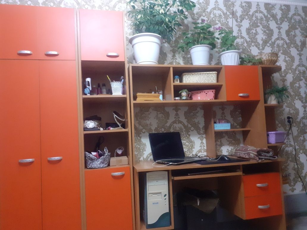 Продам стенку в детскую