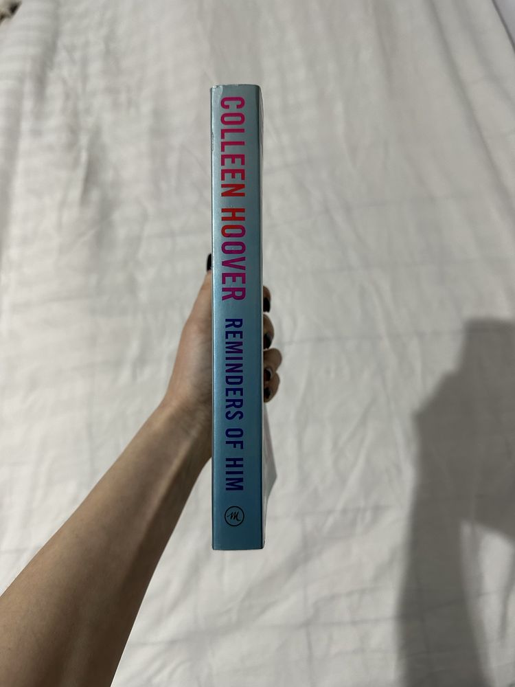 Reminders of him - Colleen Hoover книга