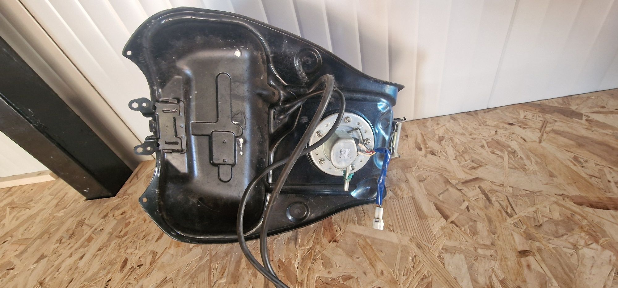Rezervor sasiu bascula piese Suzuki GSXR 600 k6 k7 2006 scaun sa