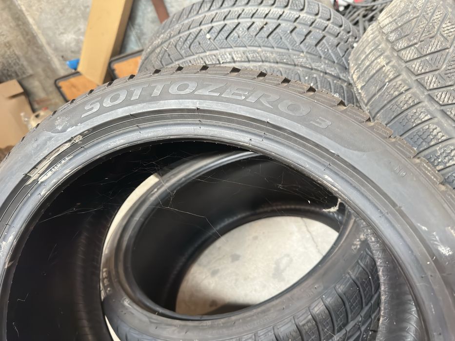 Гуми PIRELLI Sottozero 3  Winter  315/30R21 -2бр.  275/35R21-2бр