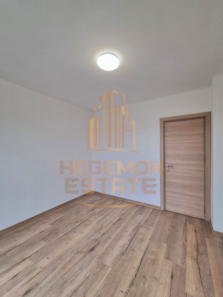 Продава се Двустаен апартамент в Варна, м-т Пчелина - 57 кв.м за 1720 €/кв.м - Снимка #3