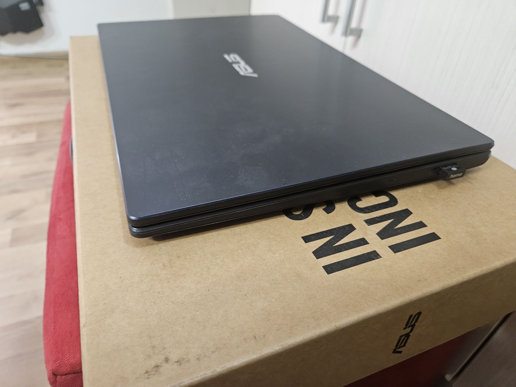 Asus VivoBook Go 15 E510MA В ГАРАНЦИЯ!