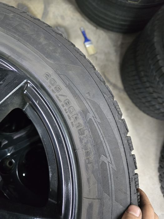 4 Броя 205/60/16 Goodyear 2x7mm 2x5,5mm 23dot