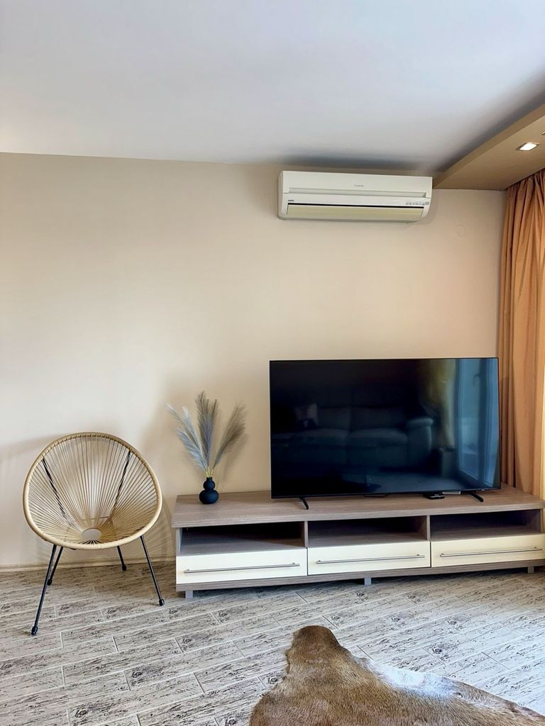 Дава се под наем Двустаен апартамент в Варна, Чайка - 88 кв.м за 765 € - Снимка #7