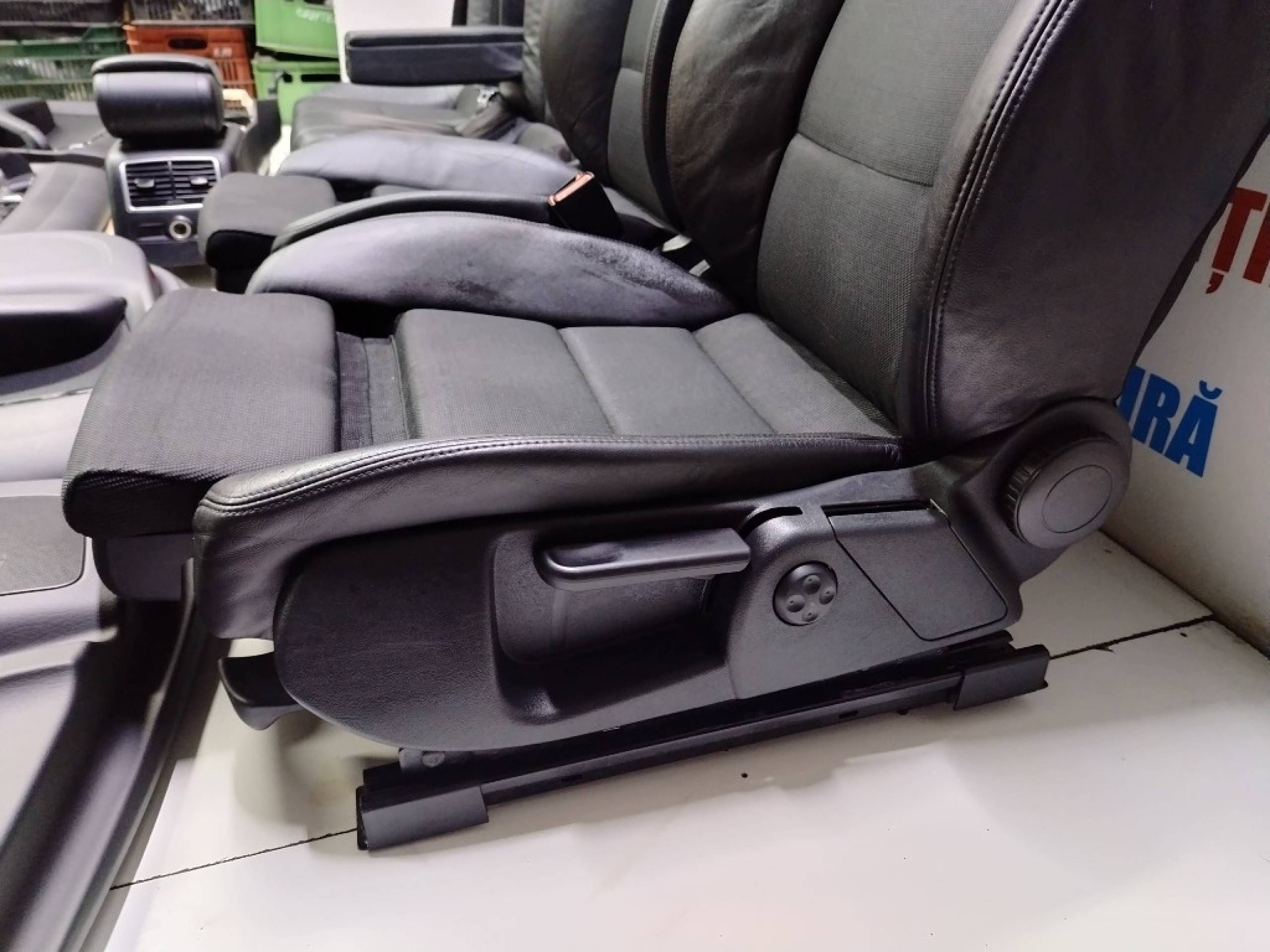 Scaune scaun bancheta fete uși portiere cotiera S line A6 C6 A4 B7
