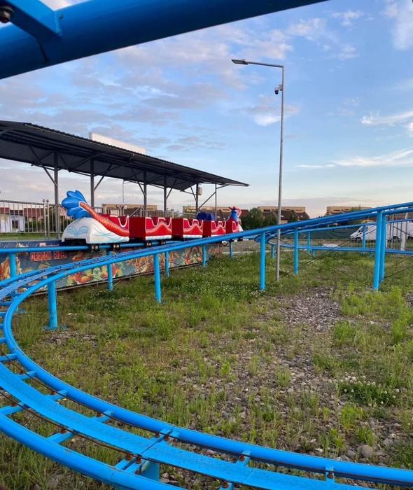 Roller coaster montagne rusă pentru copii si adulti „Dragon Rider”