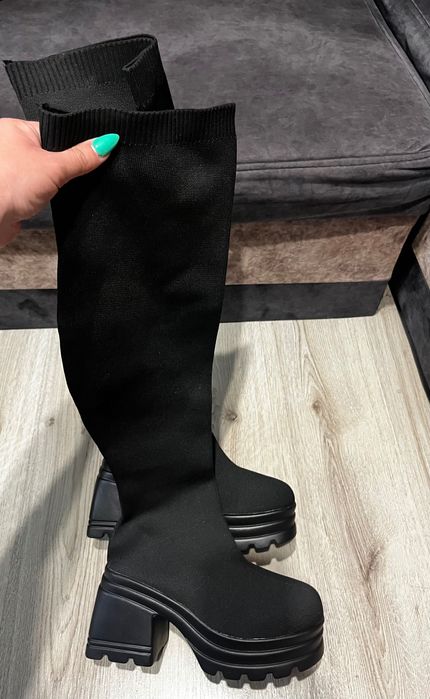 Чисто нови ботуши