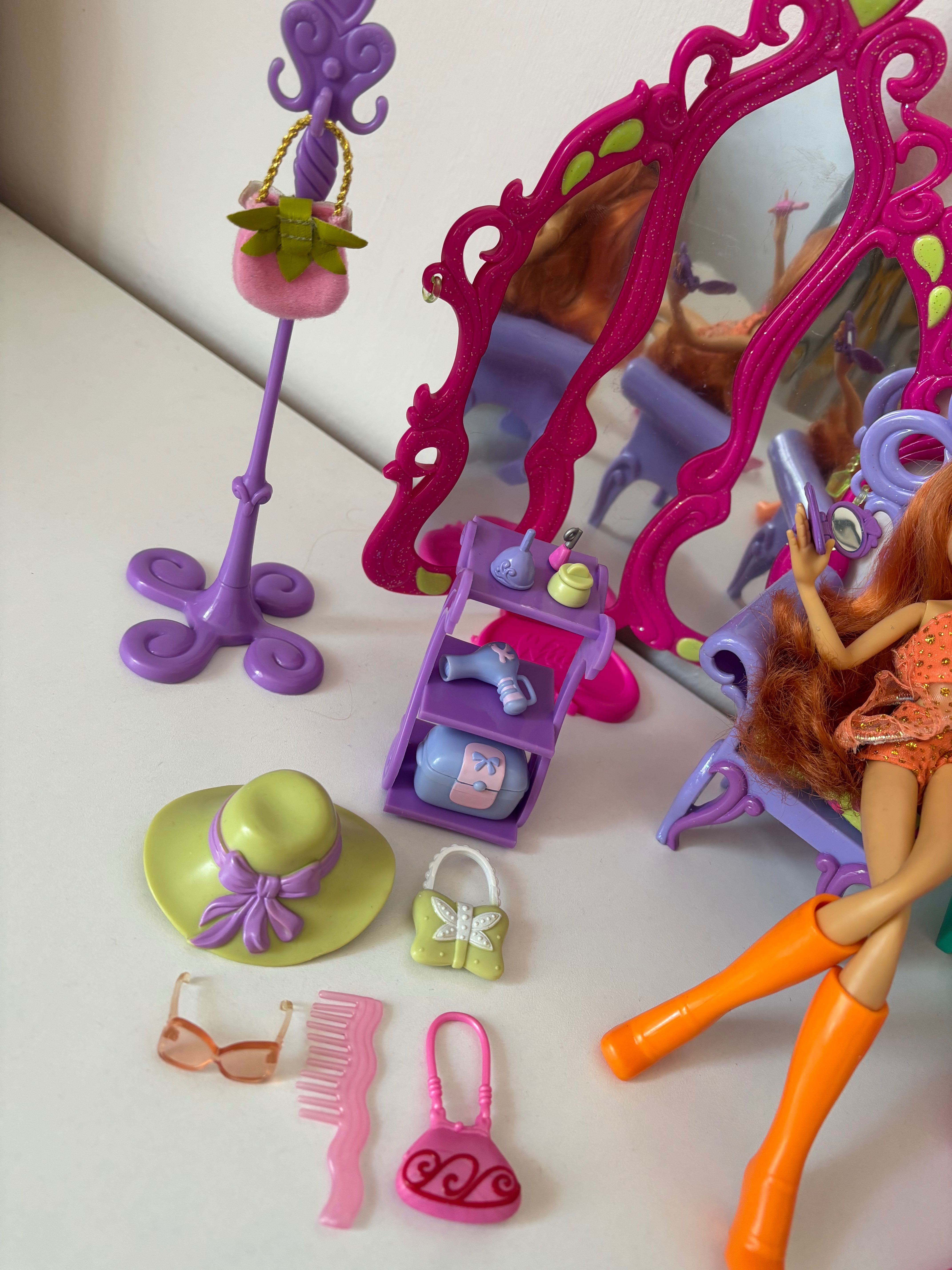 Лотове кукли Winx club