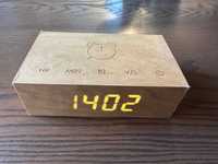 Ceas cu alarma din lemn