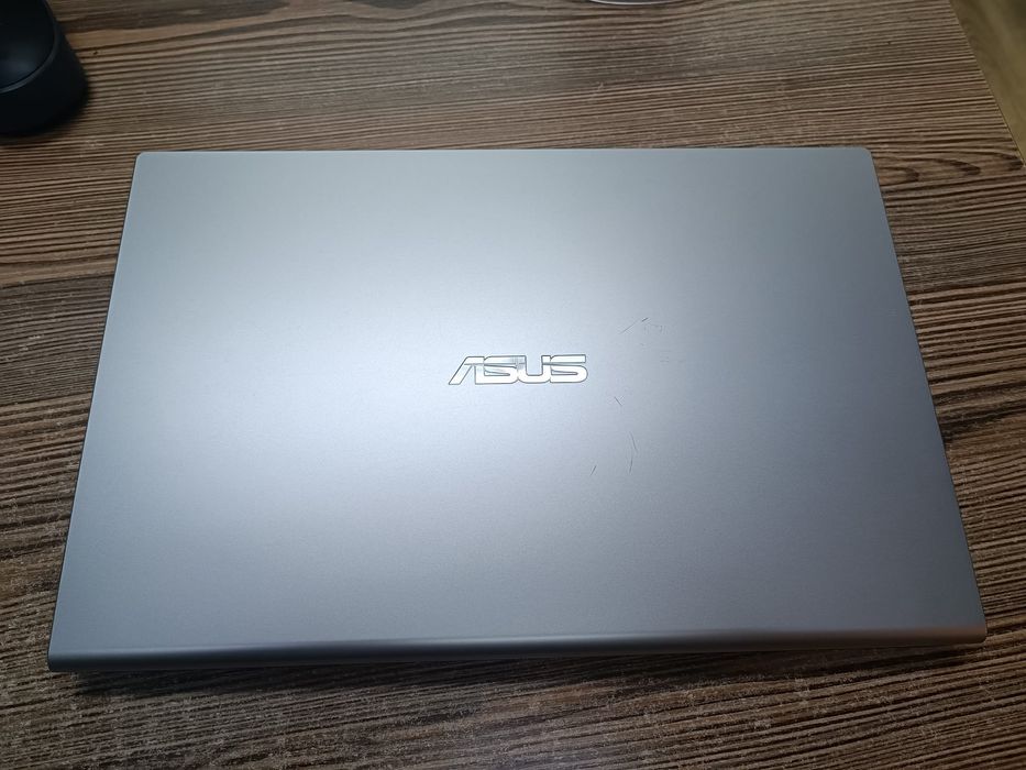 Лаптоп ASUS M509D