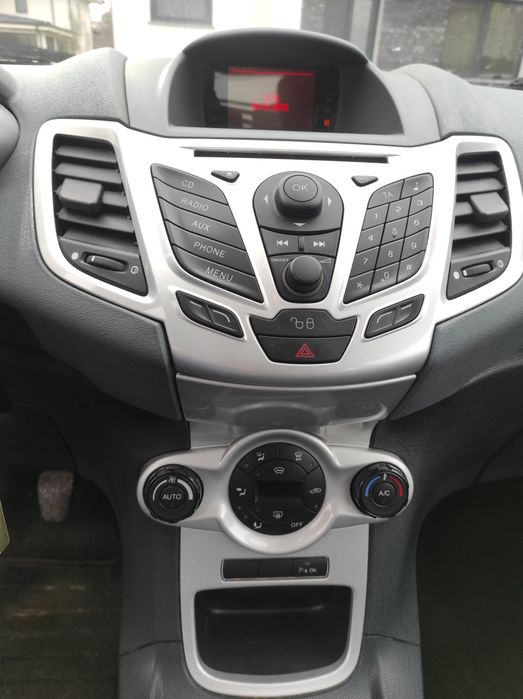 Ford Fiesta Coupe – Ghia – 1.6 Diesel 95 CP