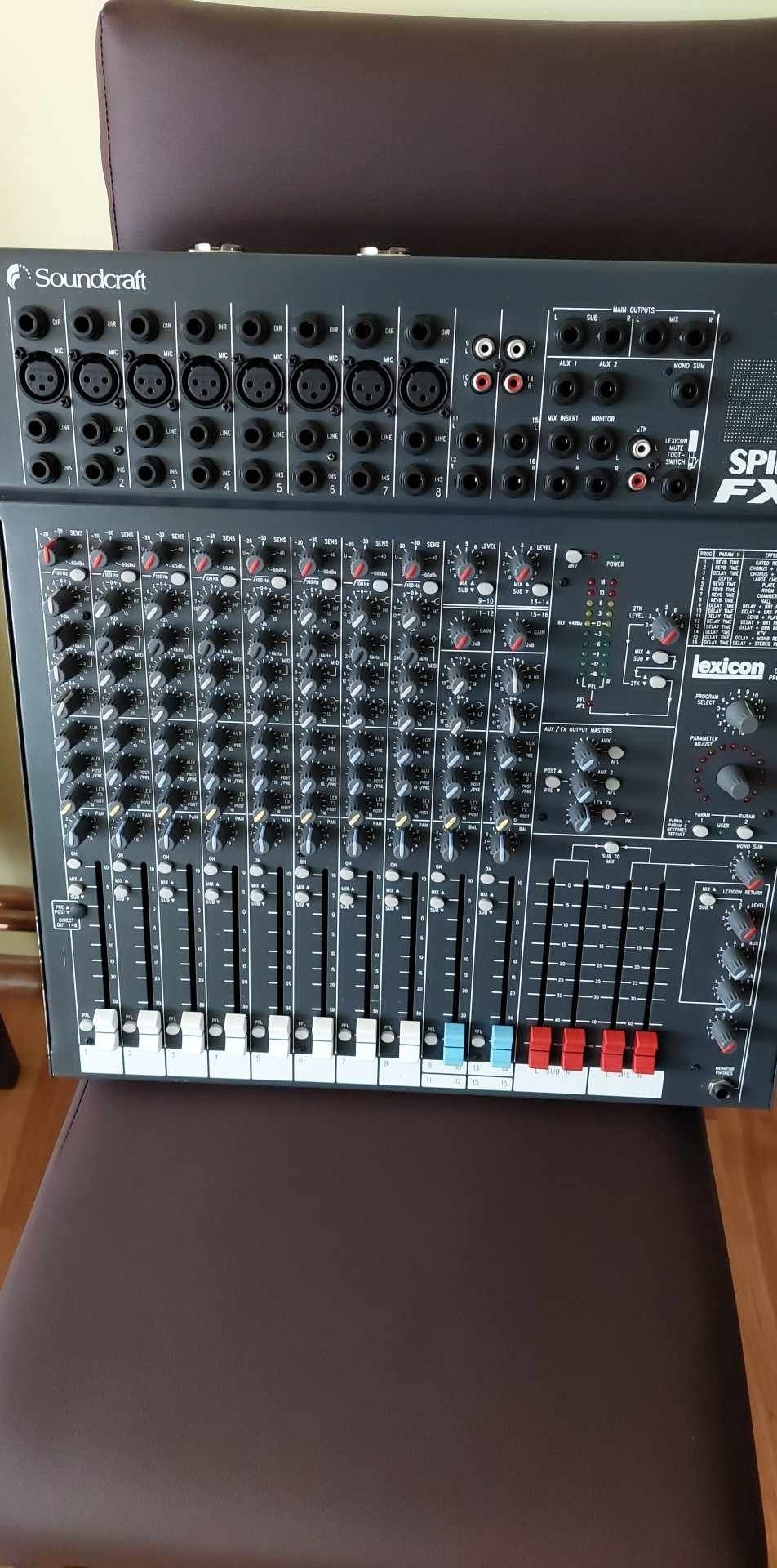 Mixer soundcraft spirit fx 8