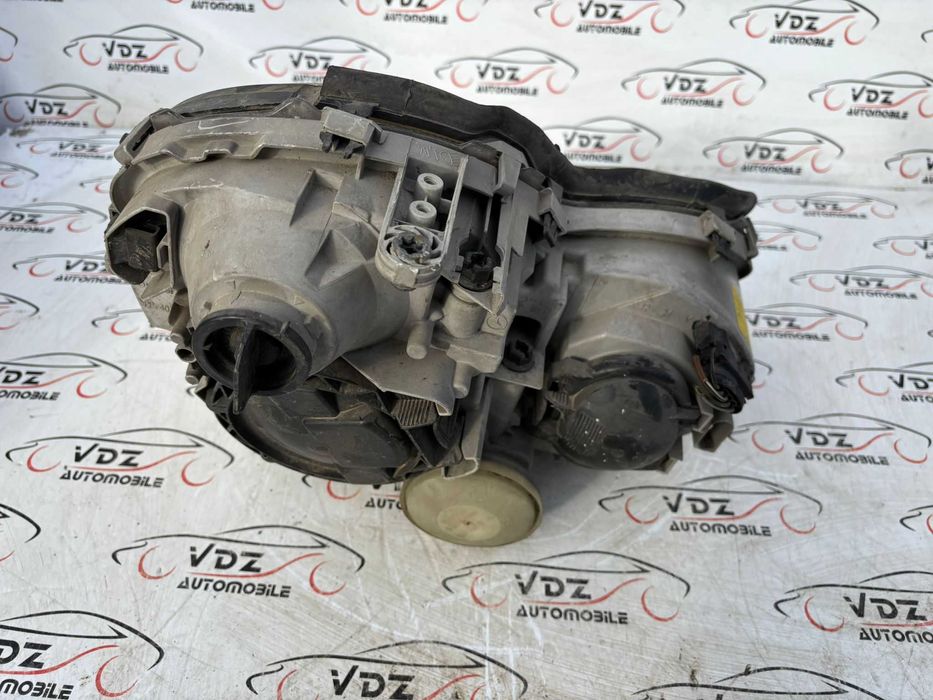 Far stanga Mercedes C Class an 2005