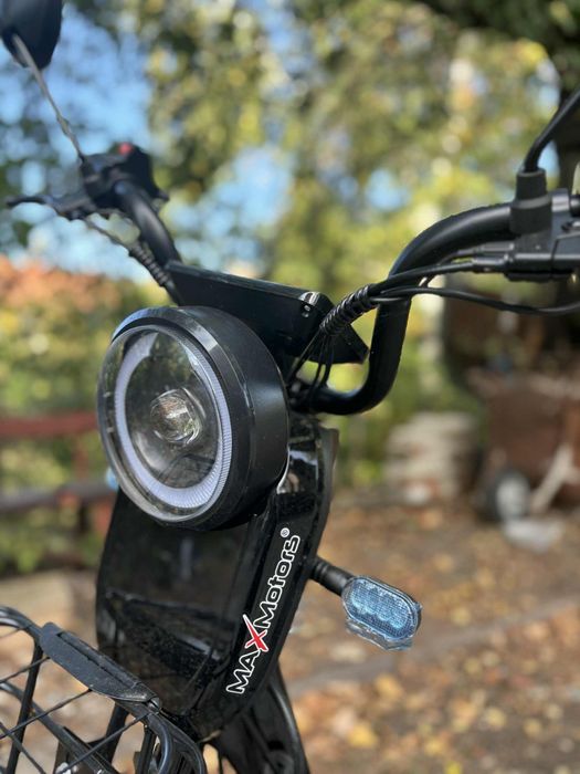 Електрически мотоциклет Maxmotors