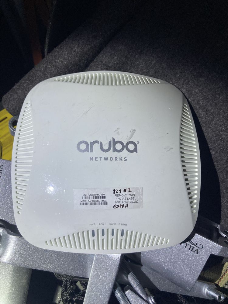 Точка доступа Aruba Networks IAP-215