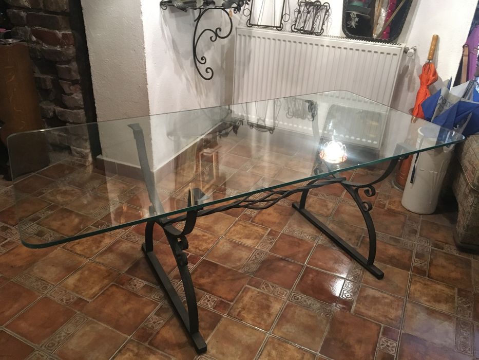 Masute din sticla