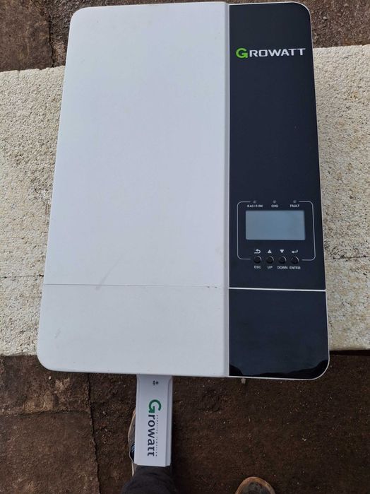 Хибриден инвертор