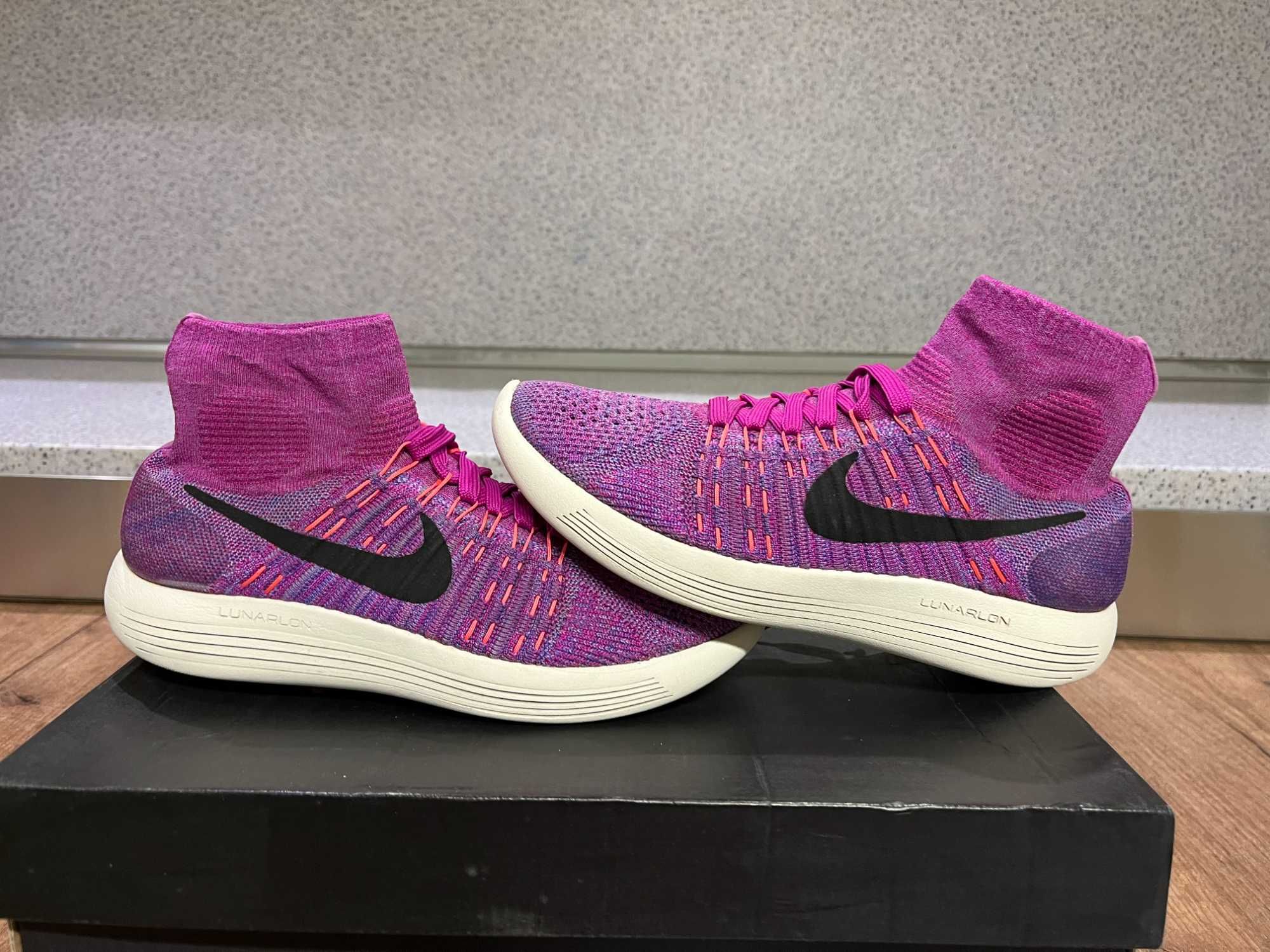 ОРИГИНАЛНИ *** Nike Lunarepic Flyknit Purple