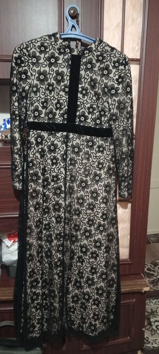 Киймлар сотилади