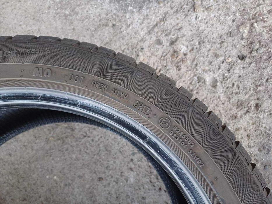 255/40 R18 Continental