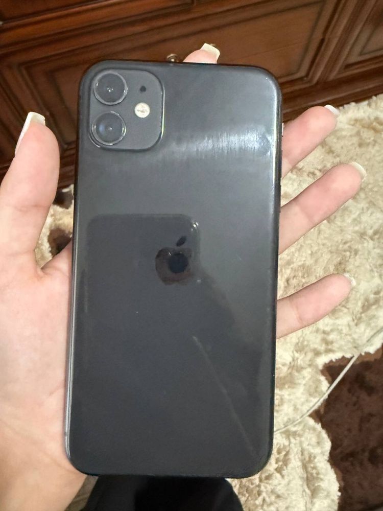 iphone11 64/100% face id turton bor ideal chaqa chuqasi yoq