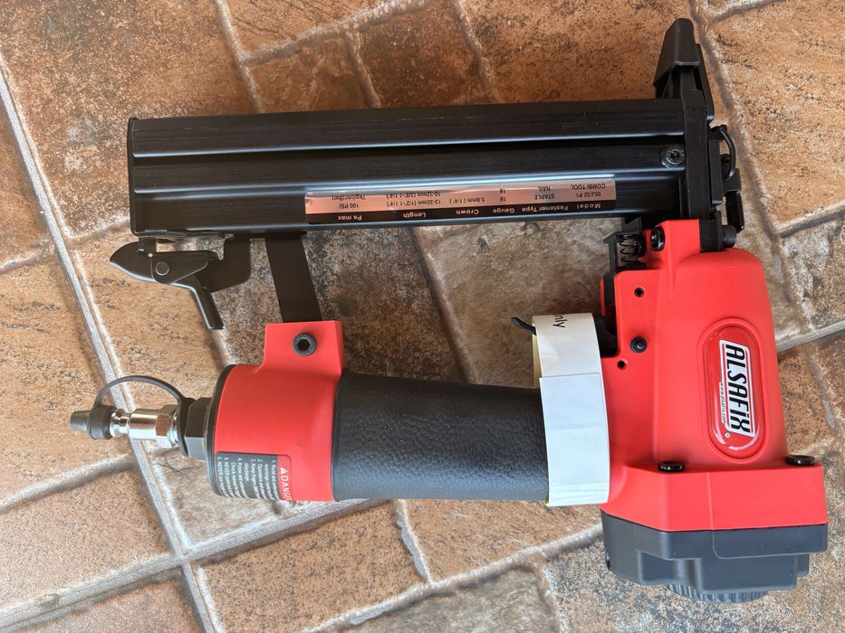 capsator pneumatic Alsafix 05J/32 P1 + 10.000 agrafe E20