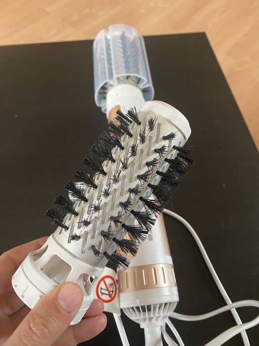 Въртяща се четка сешоар rowenta с гаранция