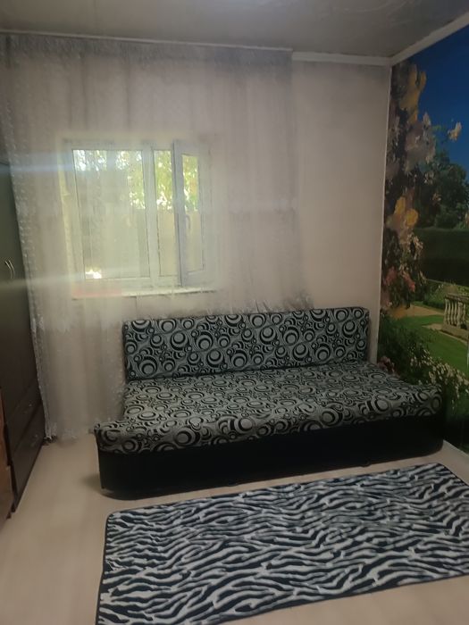 1 комнатная времянка.