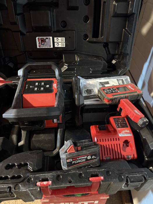 Laser milwauke m18 rlohvg300