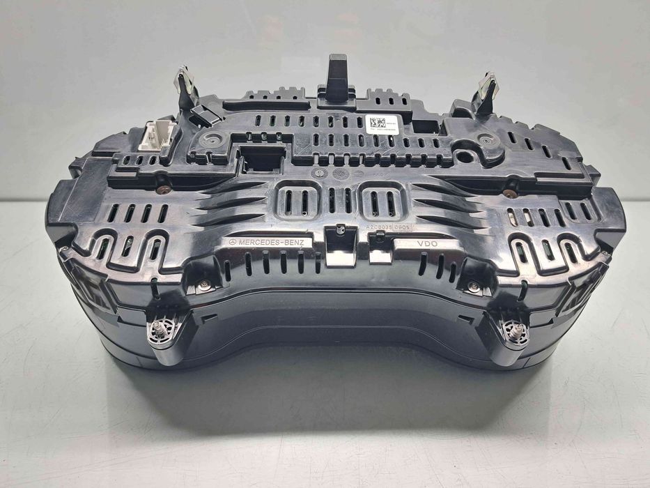 Ceas bord Mercedes Clasa C Combi (W205) [Fabr 2015-prezent] A205900593