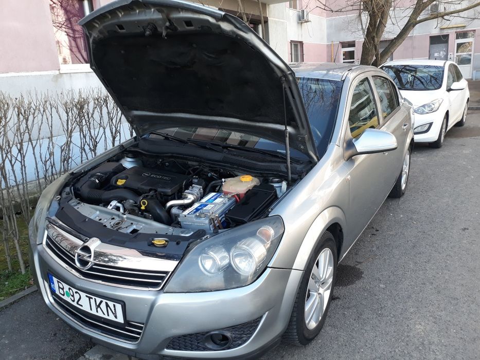 Opel astra h ,1 7 cdti, 11o cai ,euro 5 sedan