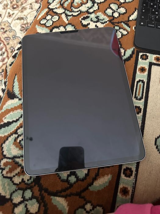 iPad Pro 11-дюймовый, 4-го поколения+Magic Keyboard