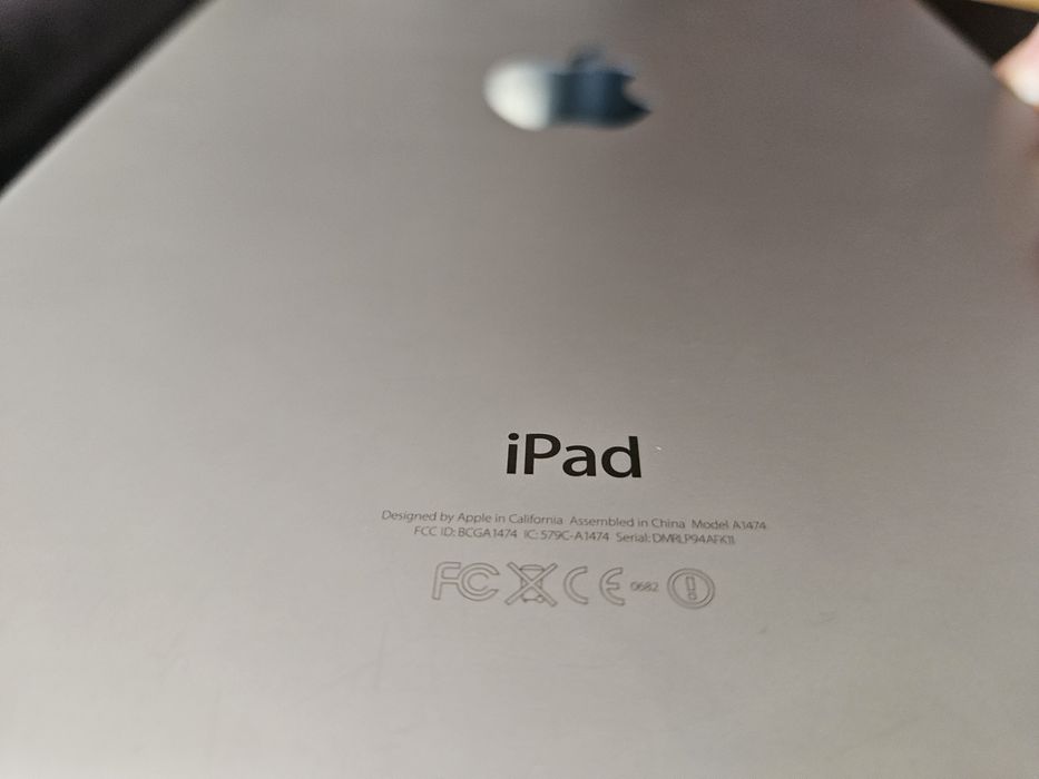 iPad Air 32 Gb - много запазен