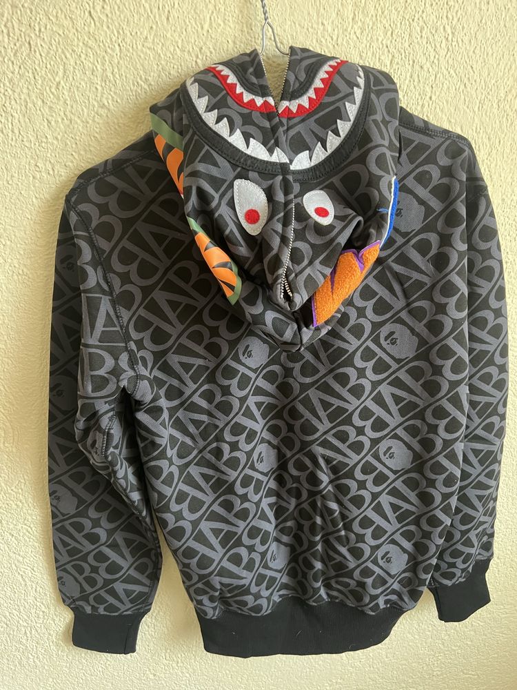 Bape суитчер М размер.